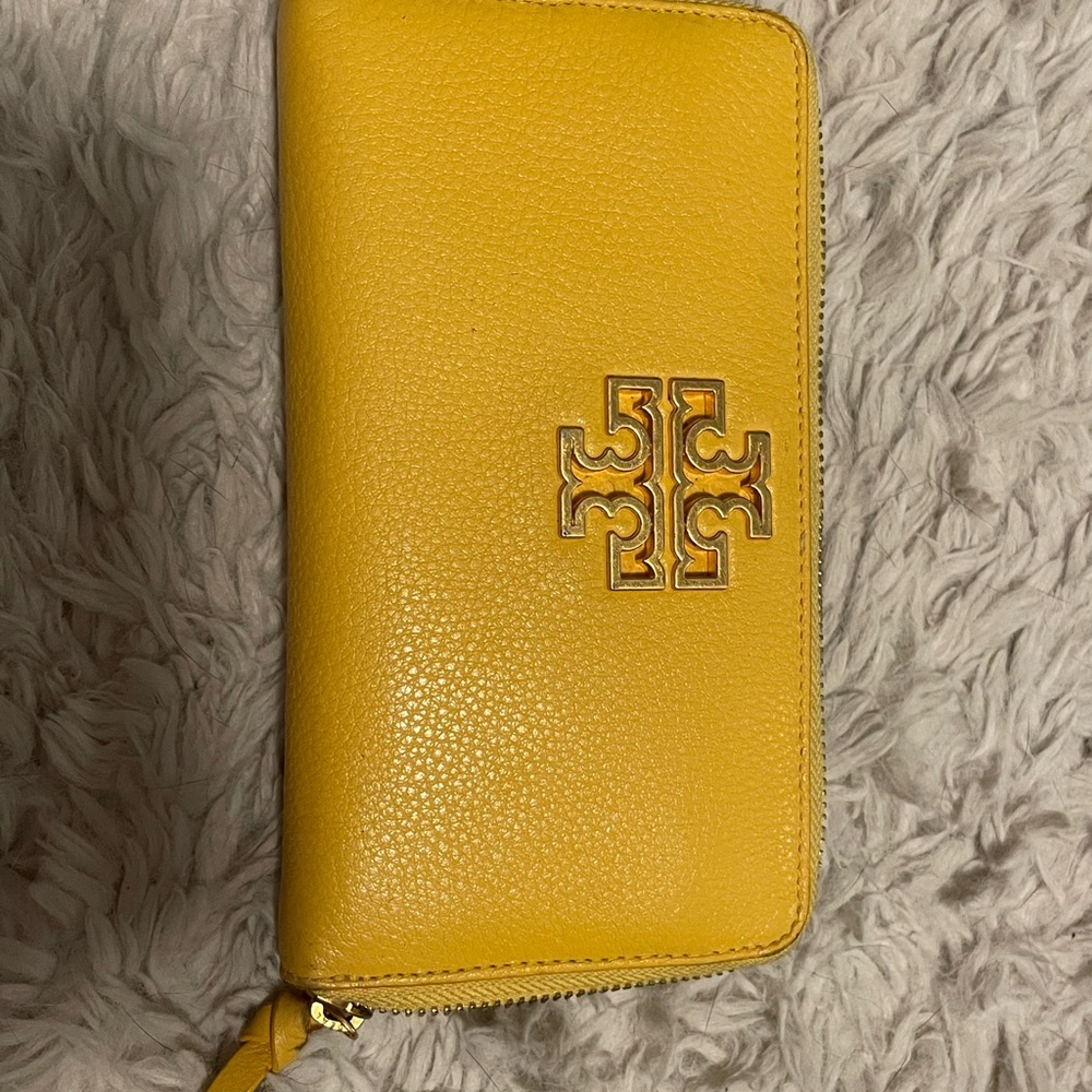 Tory Burch Yellow Leather Wallet